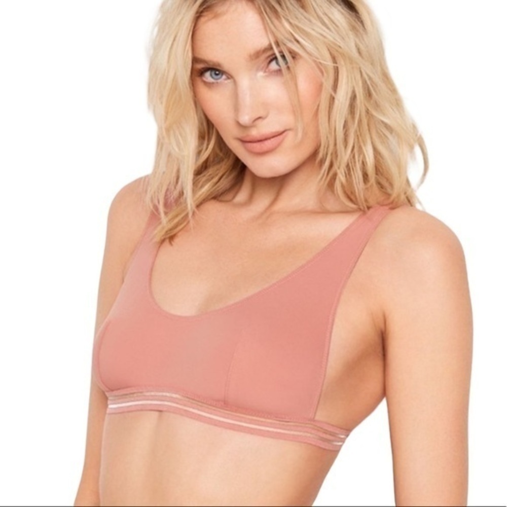 Victoria’s Secret Lace Scoop Bralette